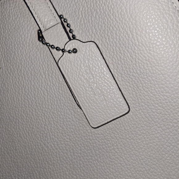 Coach | All White Pebbled Leather Carryall Tote Bags Classic & Timeless Bundle - Picture 8 of 9